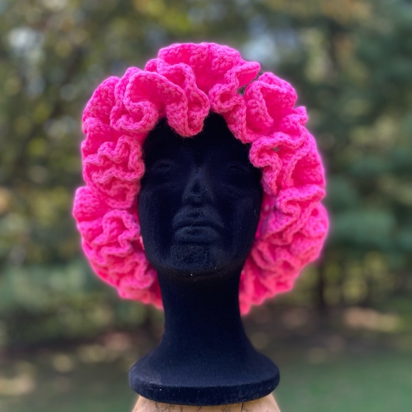 Handmade Pink Crochet Ruffle Sun Hat - Picture 4 of 4